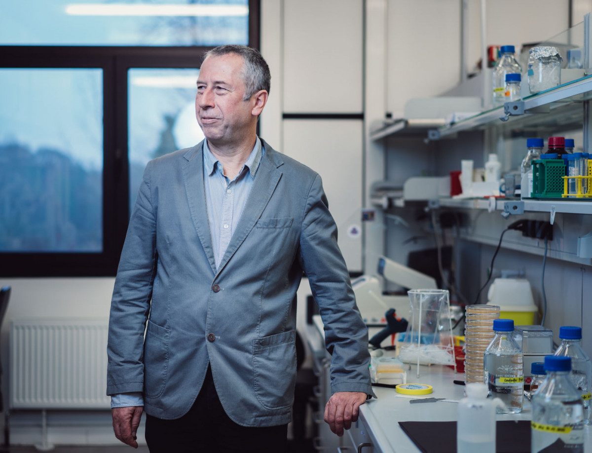 „Wir forschen in einem sehr wichtigen Gebiet für die Entwicklung für Arzneimittel“, erklärt Prof. Dr. Bünemann vom LOEWE-Schwerpunkt „GLUE – GPCR Ligands for Underexplored Epitopes“.