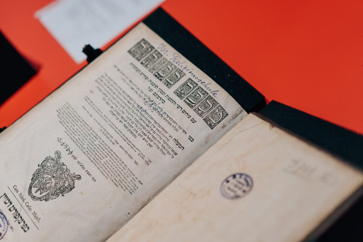 2_juedische_sammlung_ffm_web33.jpg-s1250