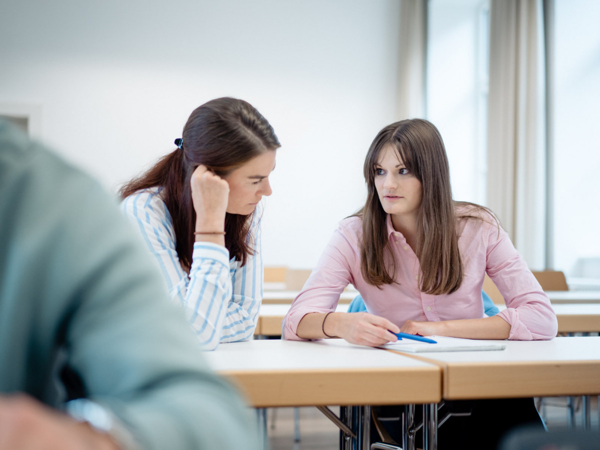 Die Vielseitigkeit des Studiengangs wissen auch die Studierenden zu schätzen: „Ich habe mich direkt verliebt!“, erzählt uns eine Studierende.