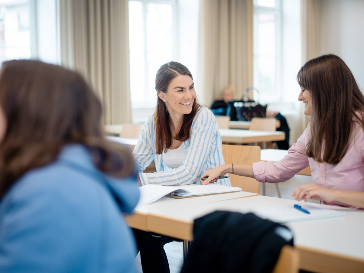 Die Vielseitigkeit des Studiengangs wissen auch die Studierenden zu schätzen: „Ich habe mich direkt verliebt!“, erzählt uns eine Studierende.