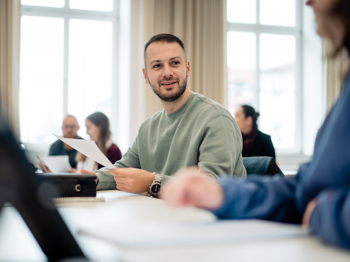 Die Vielseitigkeit des Studiengangs wissen auch die Studierenden zu schätzen: „Ich habe mich direkt verliebt!“, erzählt uns eine Studierende.