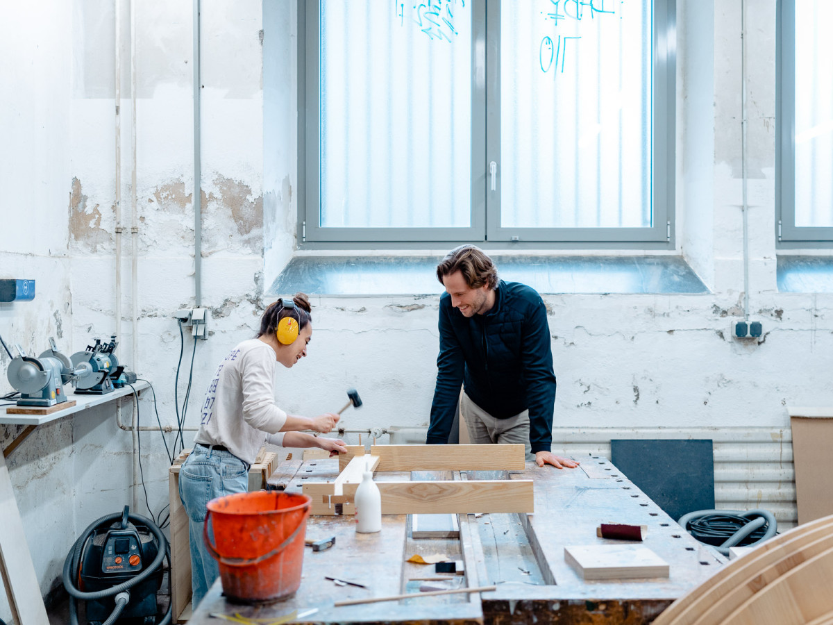 Freiheiten in der Lehre, Transparenz nach außen, praktische Forschung zur urbanen Mobilität, und das auch noch in Offenbach, einer bunten, diversen Stadt – hier steht der Mensch im Mittelpunkt der Zukunft!