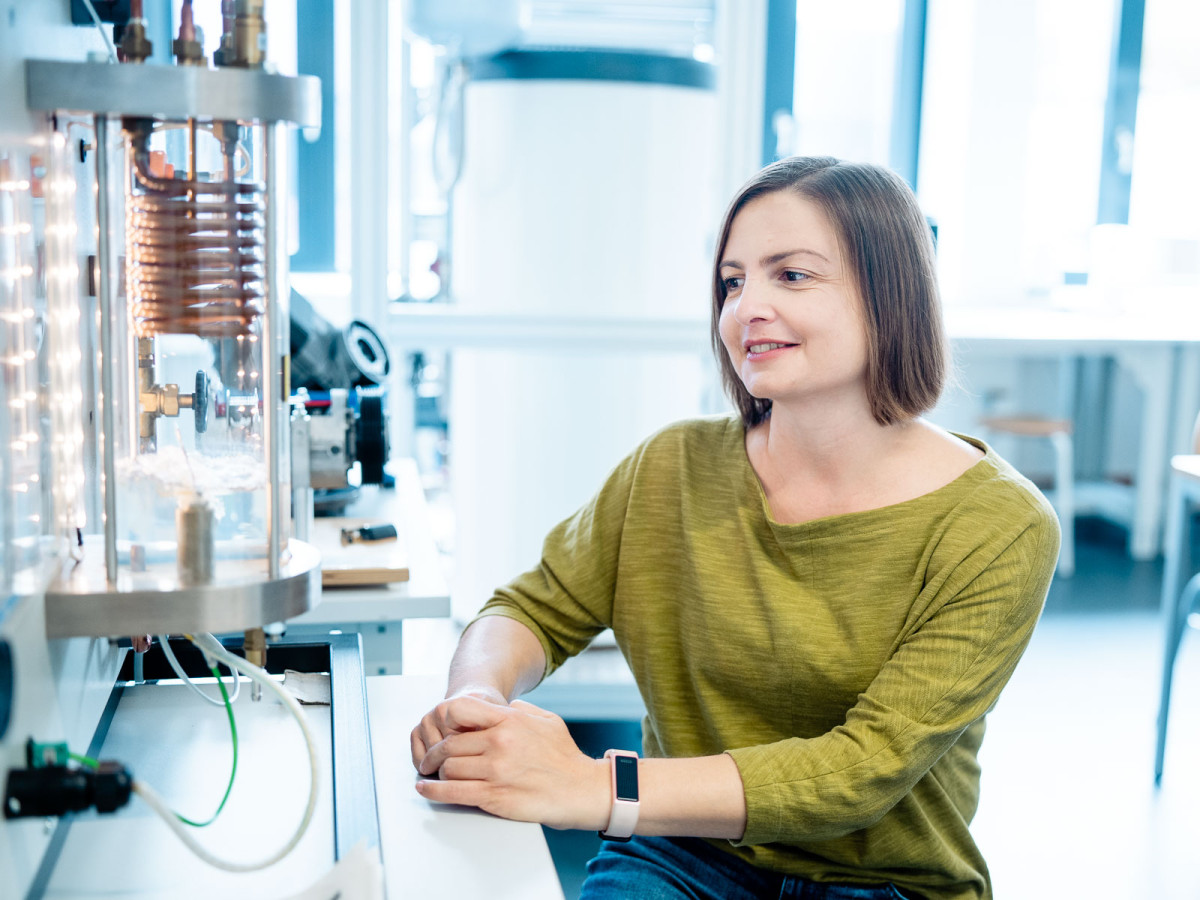 An der Hochschule RheinMain wird also auf verschiedensten Ebenen an der Zukunft gearbeitet: sowohl im technischen Detail als auch dadurch, Schülerinnen und Schüler für die technischen Innovationen zu begeistern, die man im Maschinenbau mitentwickelt.