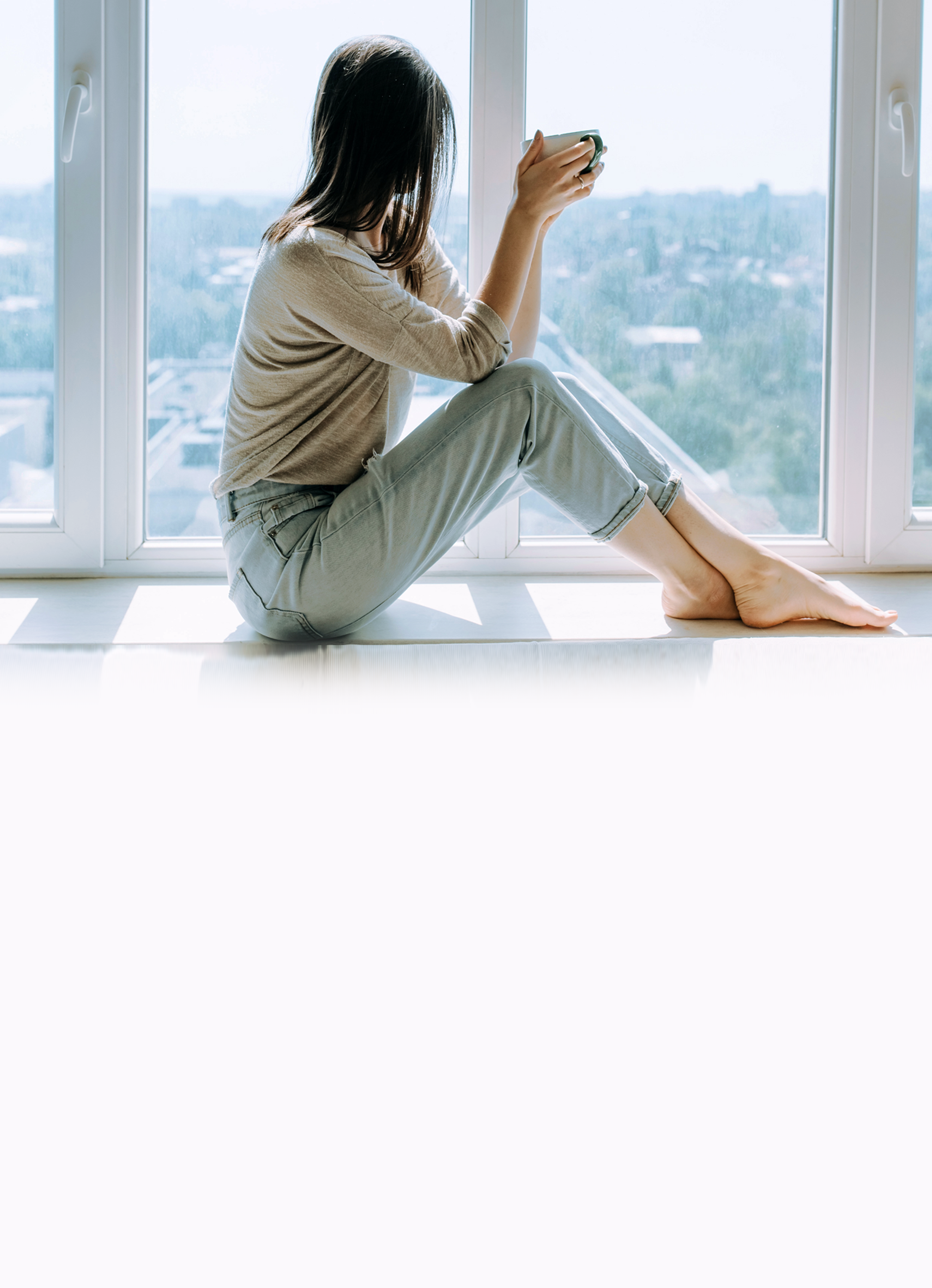 Frau am Fenster